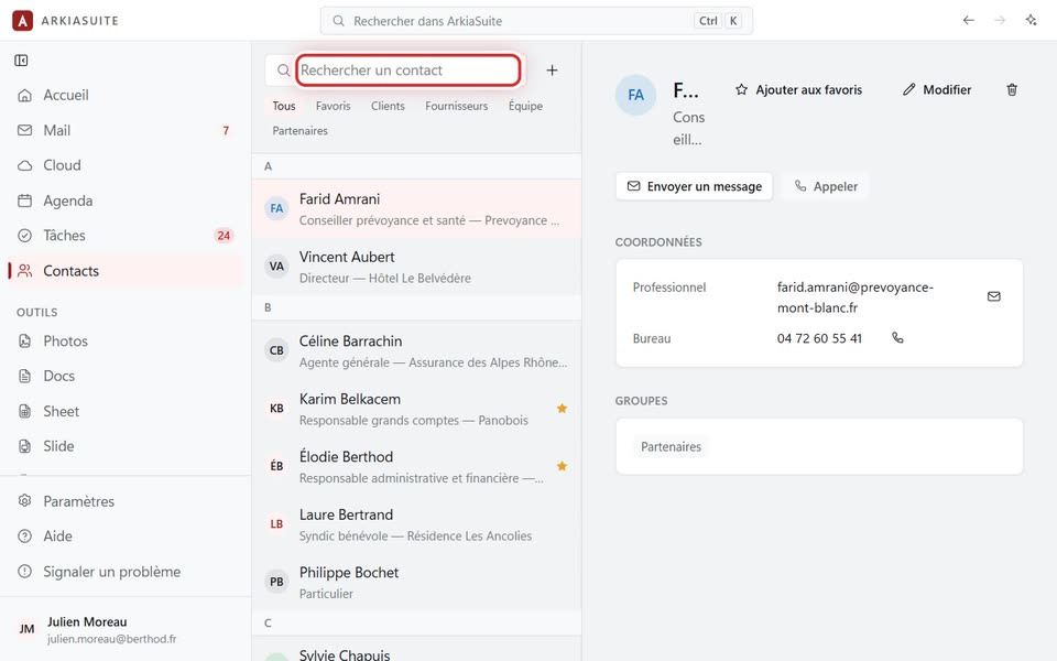 Le champ « Rechercher un contact »